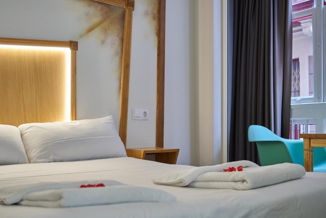 Pension Aliciazzz Bed And Breakfast Bilbao Ngoại thất bức ảnh