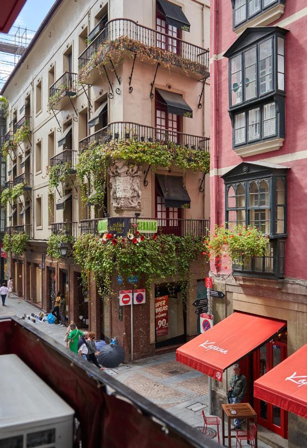 Pension Aliciazzz Bed And Breakfast Bilbao Ngoại thất bức ảnh