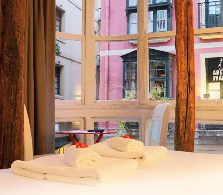 Pension Aliciazzz Bed And Breakfast Bilbao Ngoại thất bức ảnh