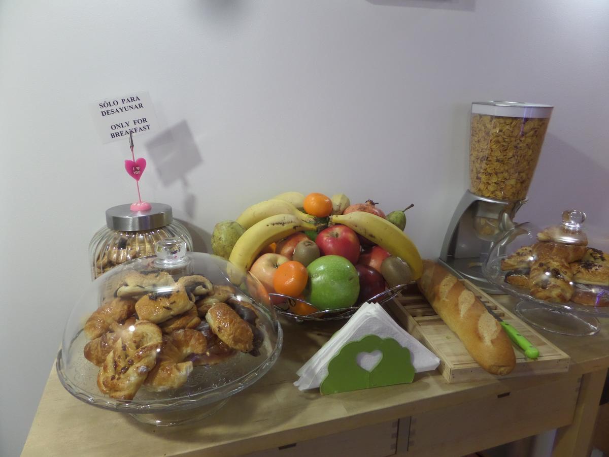 Pension Aliciazzz Bed And Breakfast Bilbao Ngoại thất bức ảnh